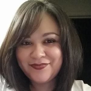 Meet your Posher, Julia cortez